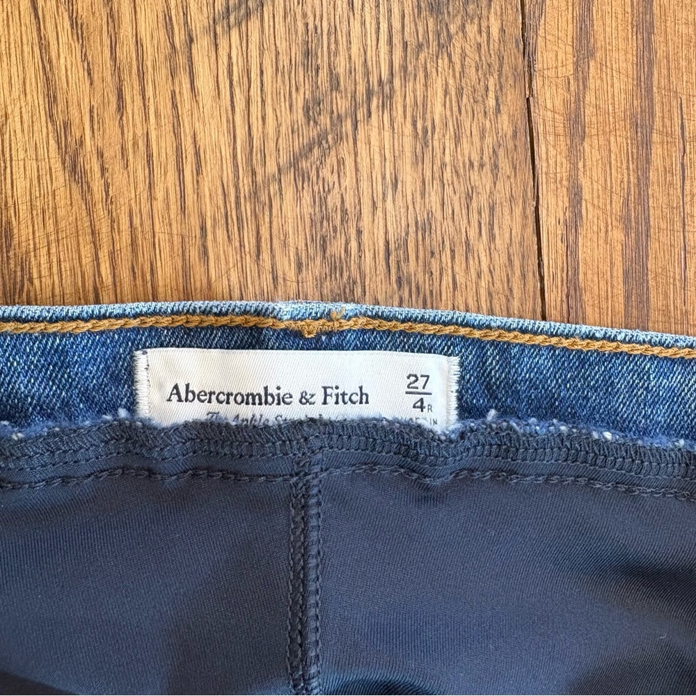 Abercrombie Maternity & Fitch Light Blue Straight Leg Jeans - Picture 4 of 5
